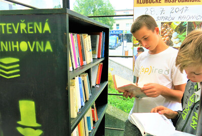 Valašské Klobouky: Otevřené knihovny nabízejí knihy blízko lidem 